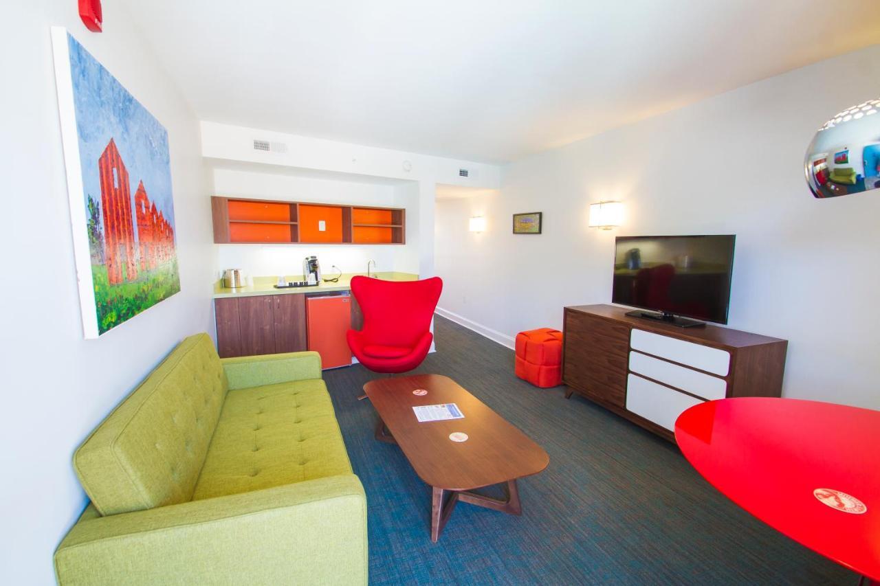Suite with Pool View