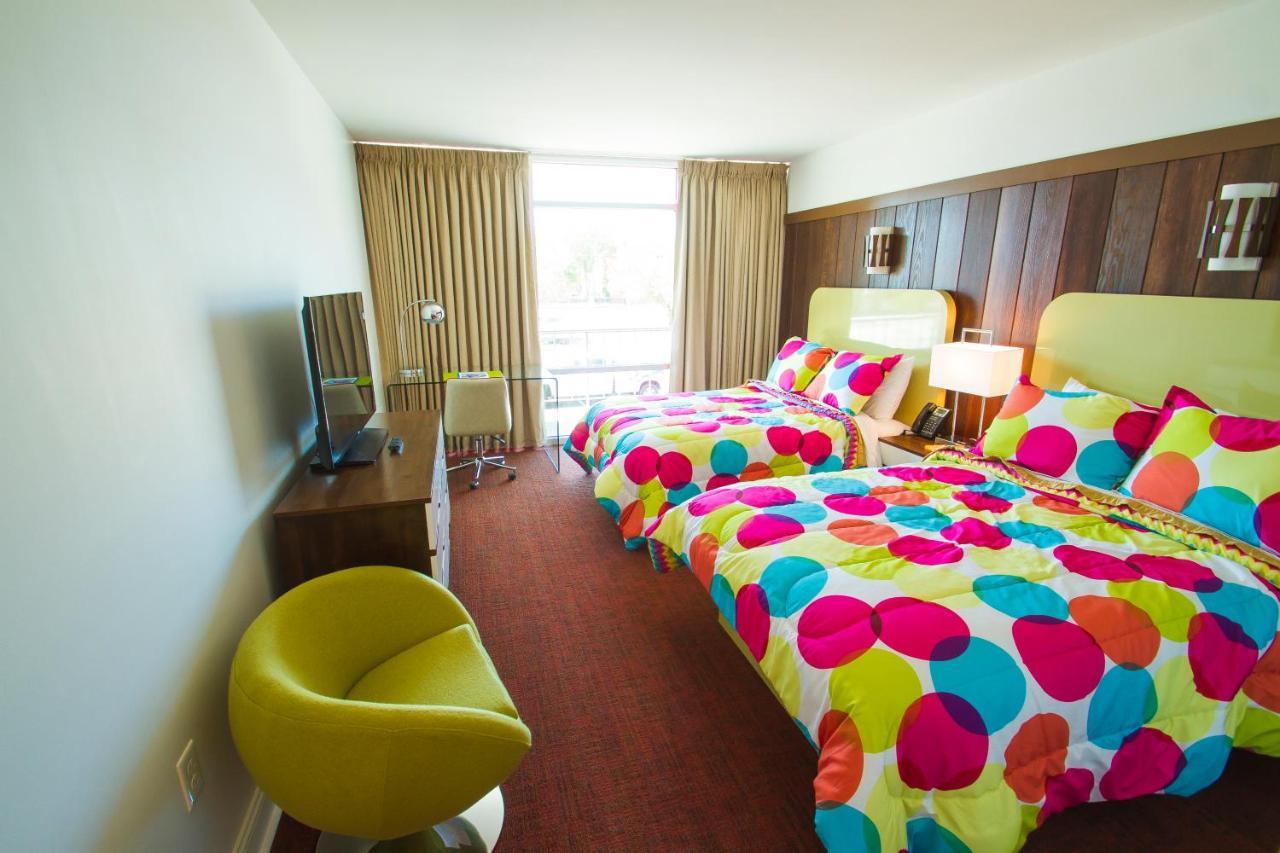 Double Room with Pool View