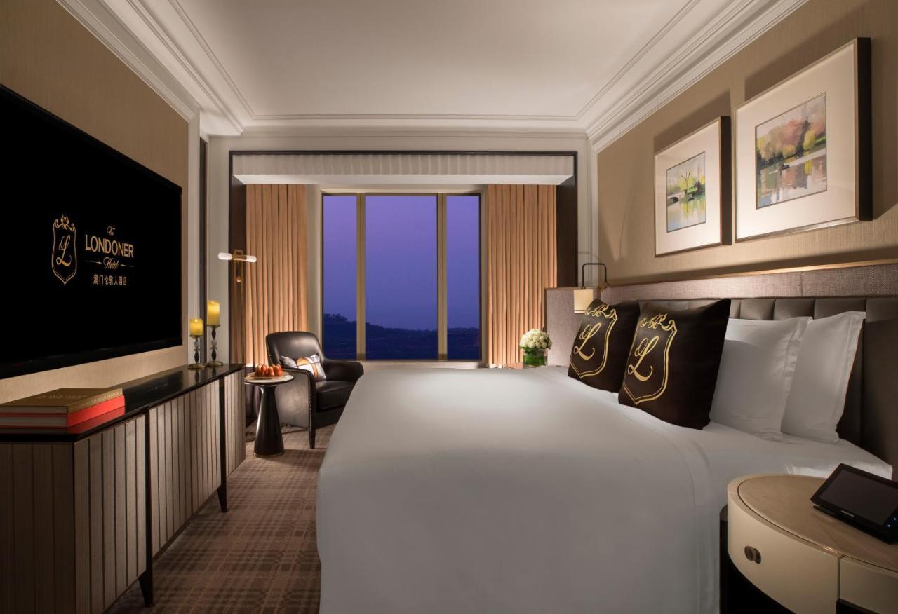 Louis Suite all access to "The Residence",1176350122:JPEG