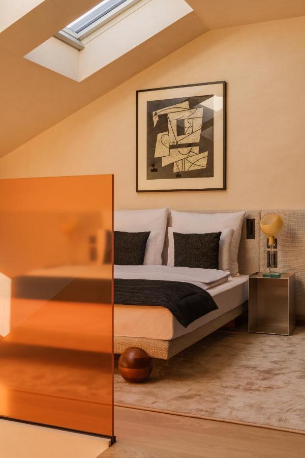 Large Suite