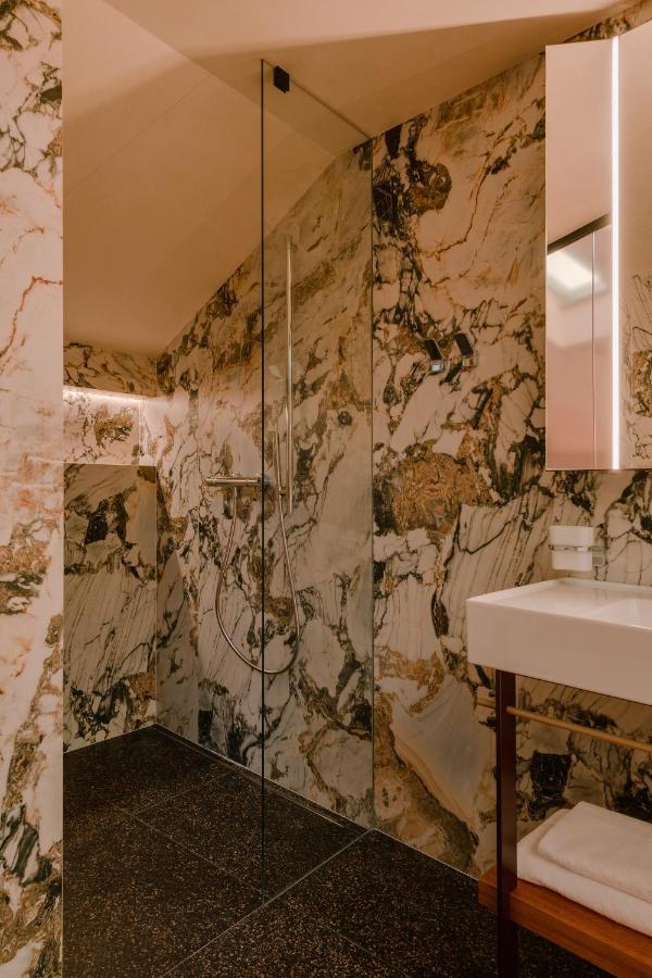 Large Suite