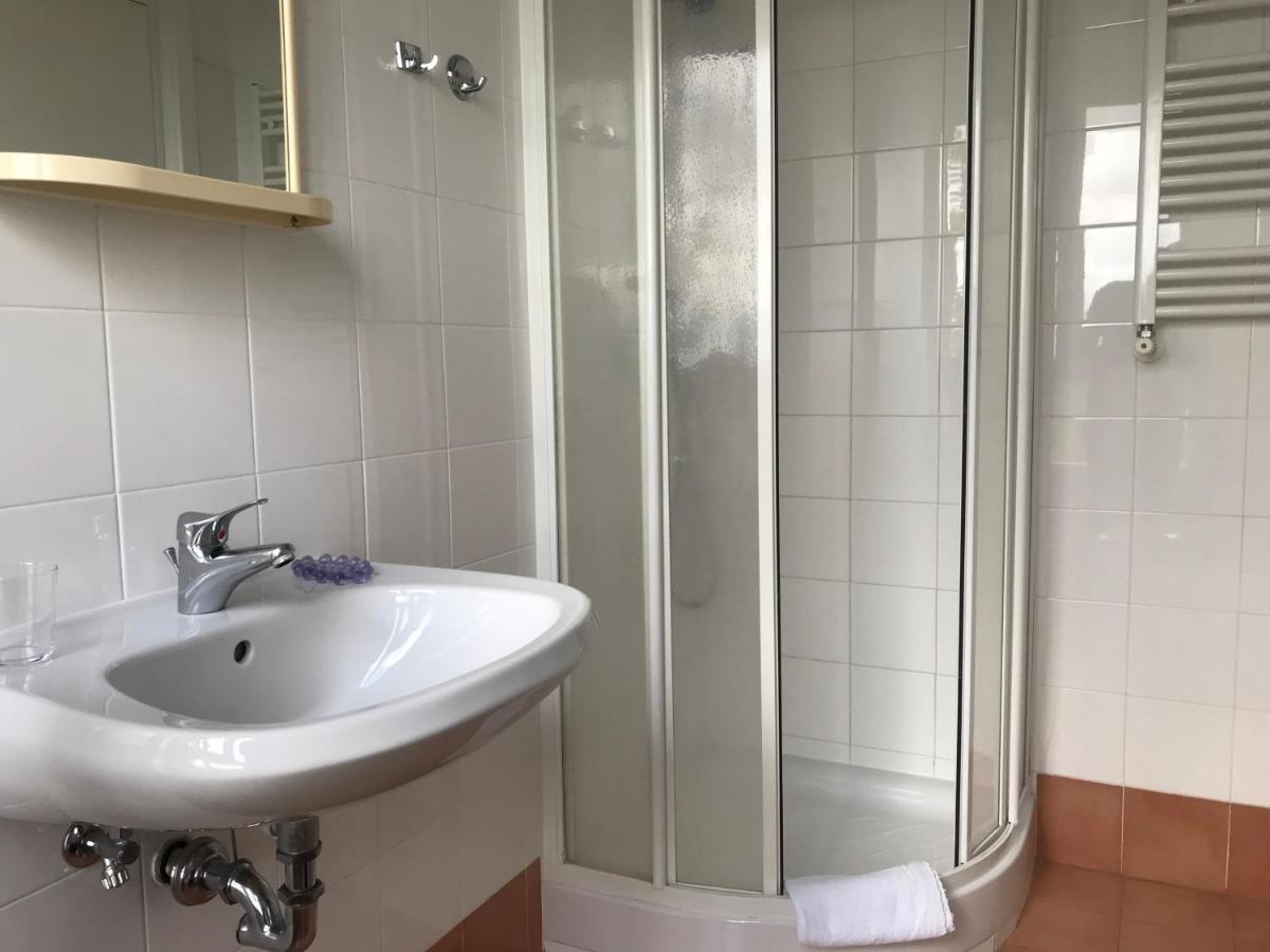 Chambre Triple avec Salle de Bains Privative