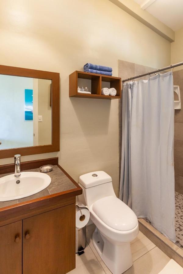 Queen Room with Pool View
