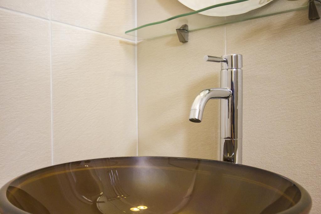 Vierpersoonskamer met Badkamer