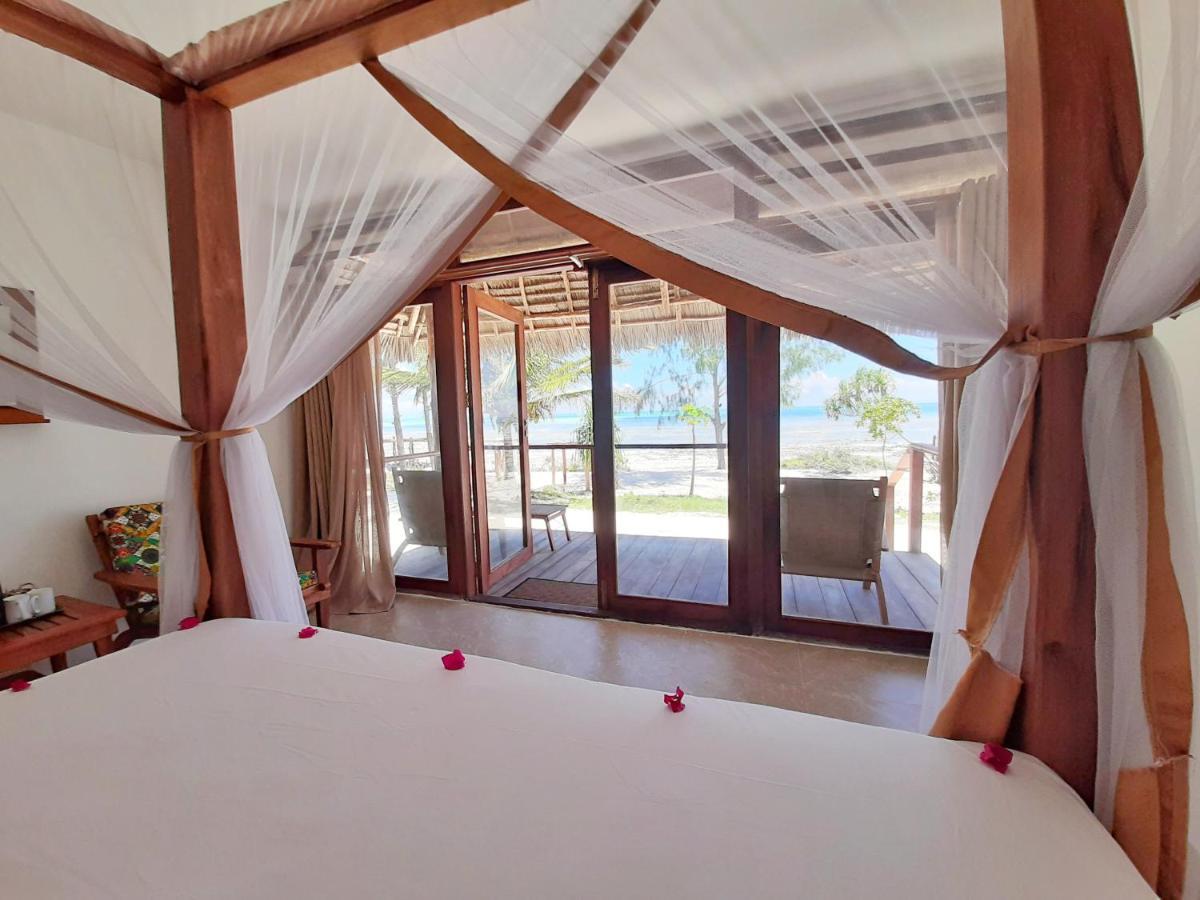 Deluxe Double Room Beachfront