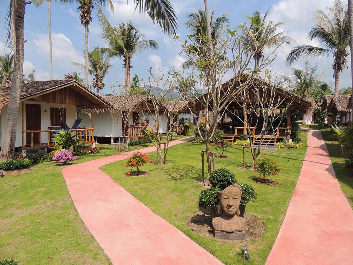 Garden Bungalow