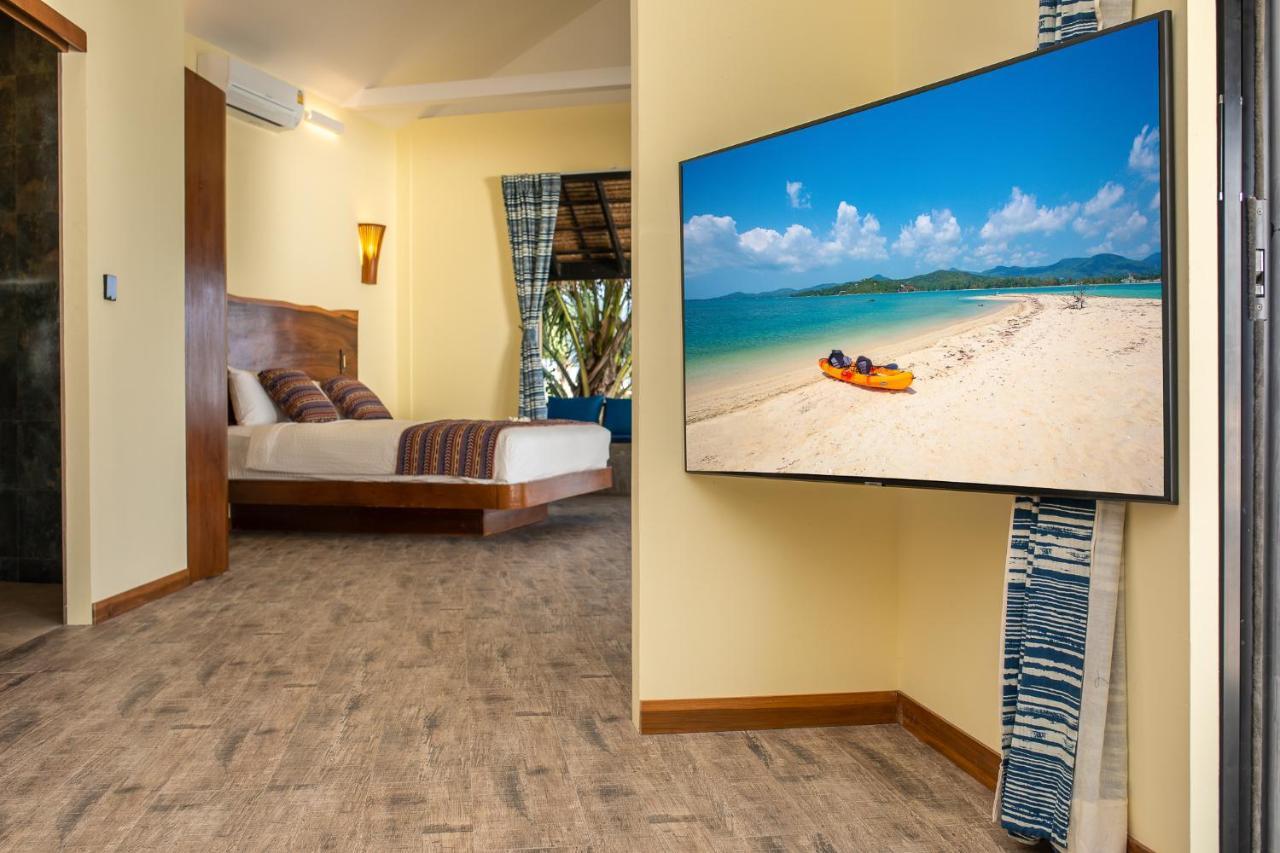 Villa - Beach Front