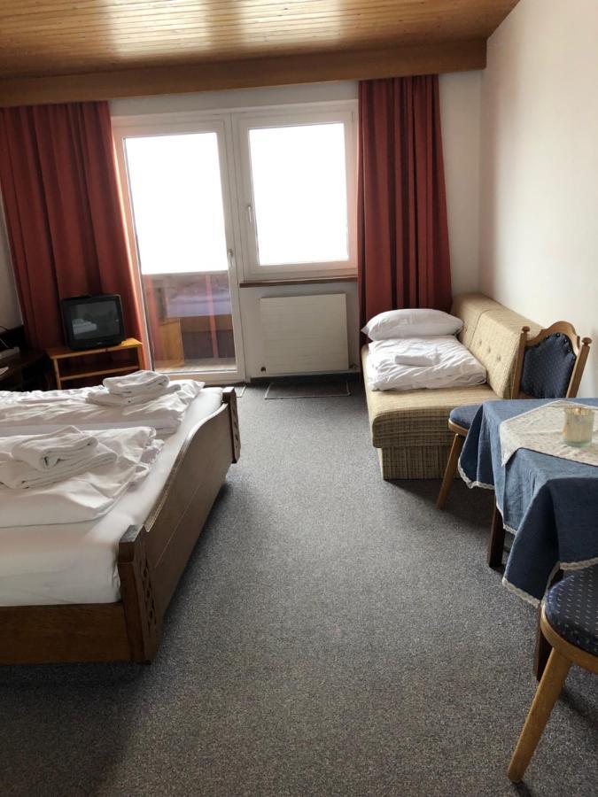 Dreibettzimmer