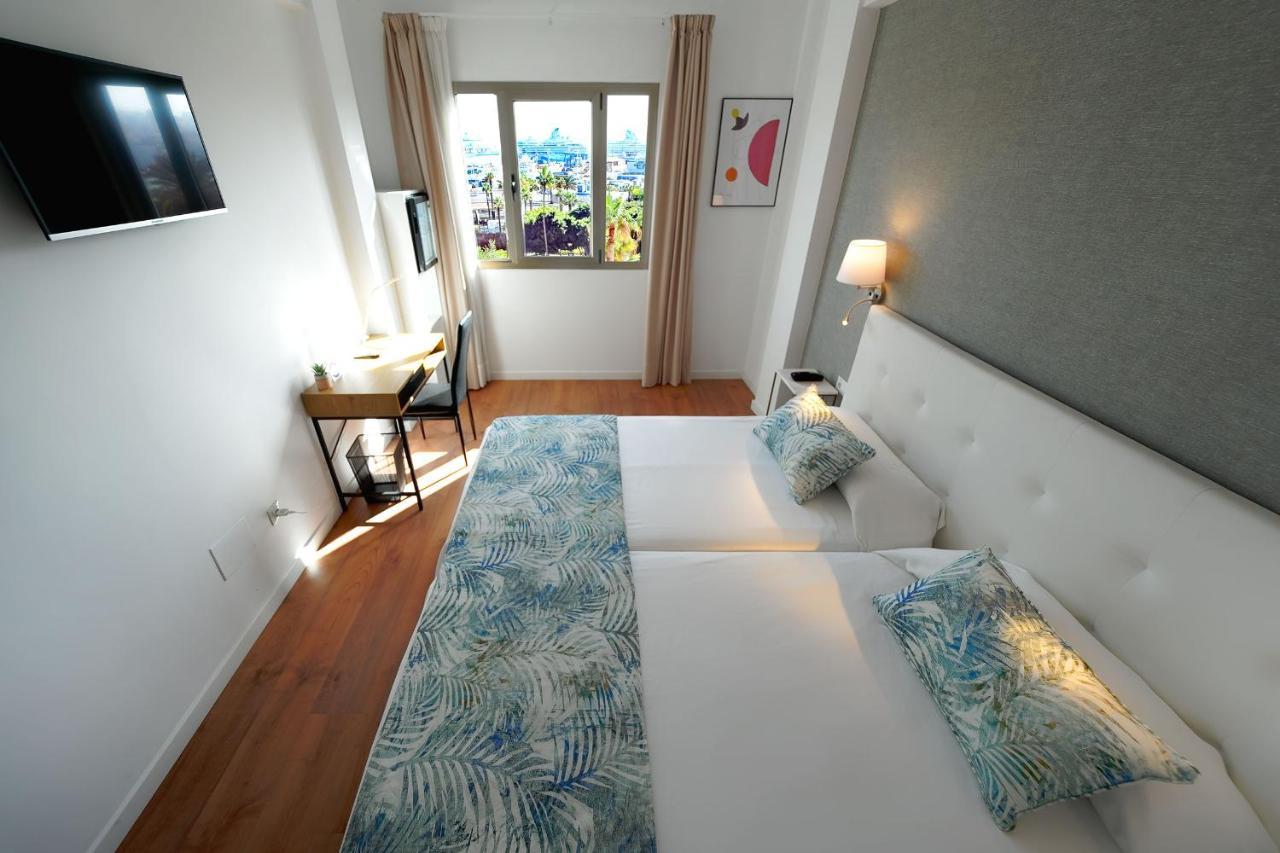 Double or Twin Room Sea View