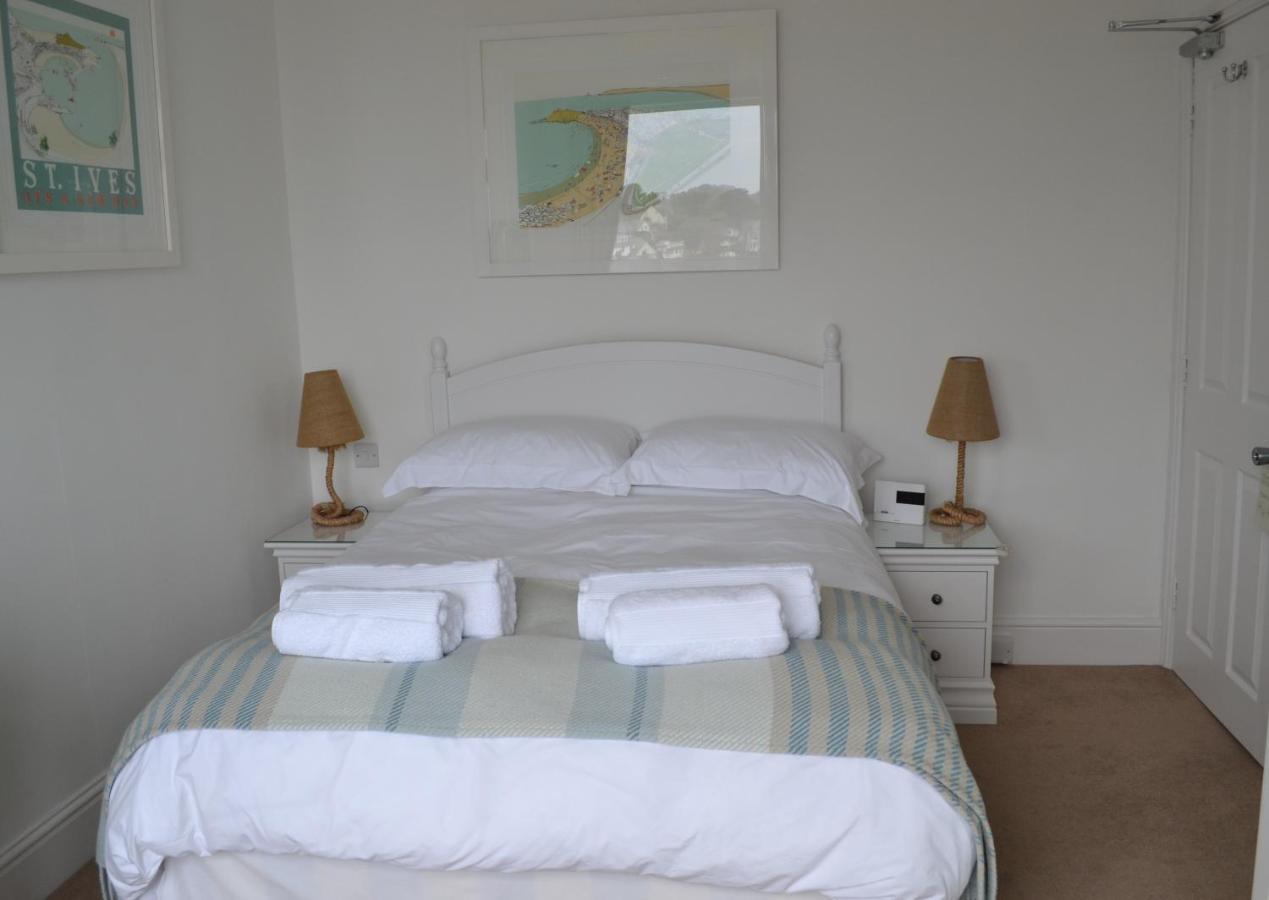 Double Room Private External Bathroom