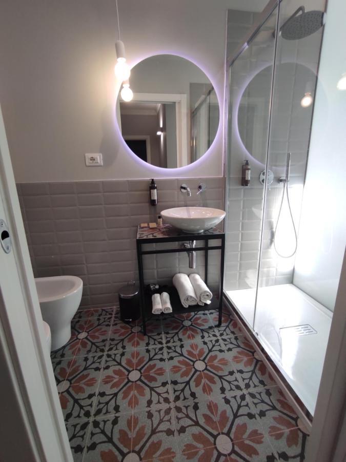 Deluxe Double Room with Shower