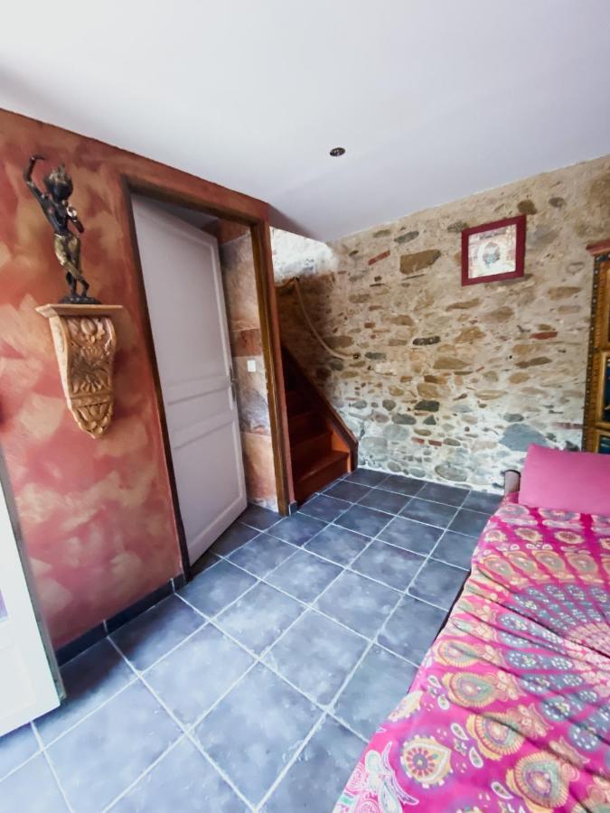 Chambre Lit King-Size - Vue sur Piscine