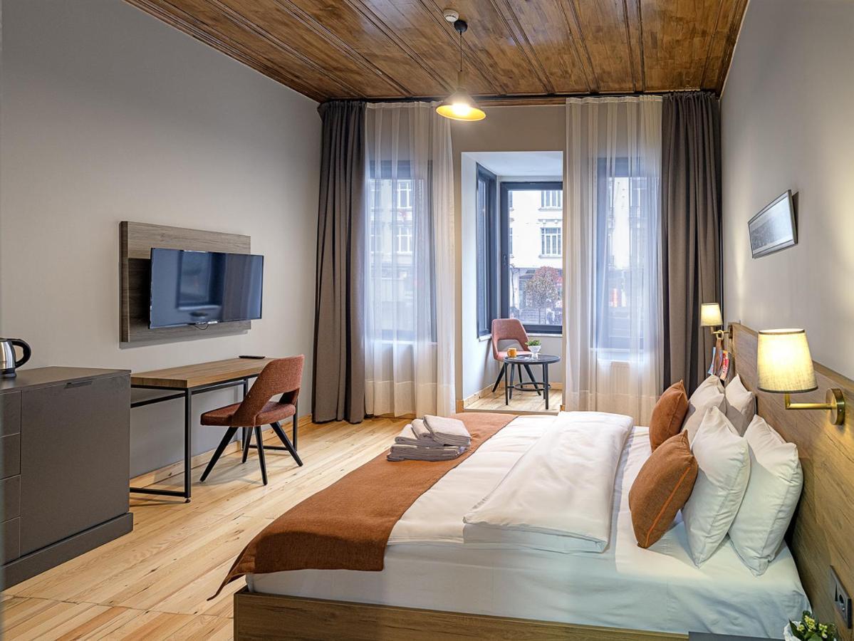 Deluxe Room,1185766303:JPEG