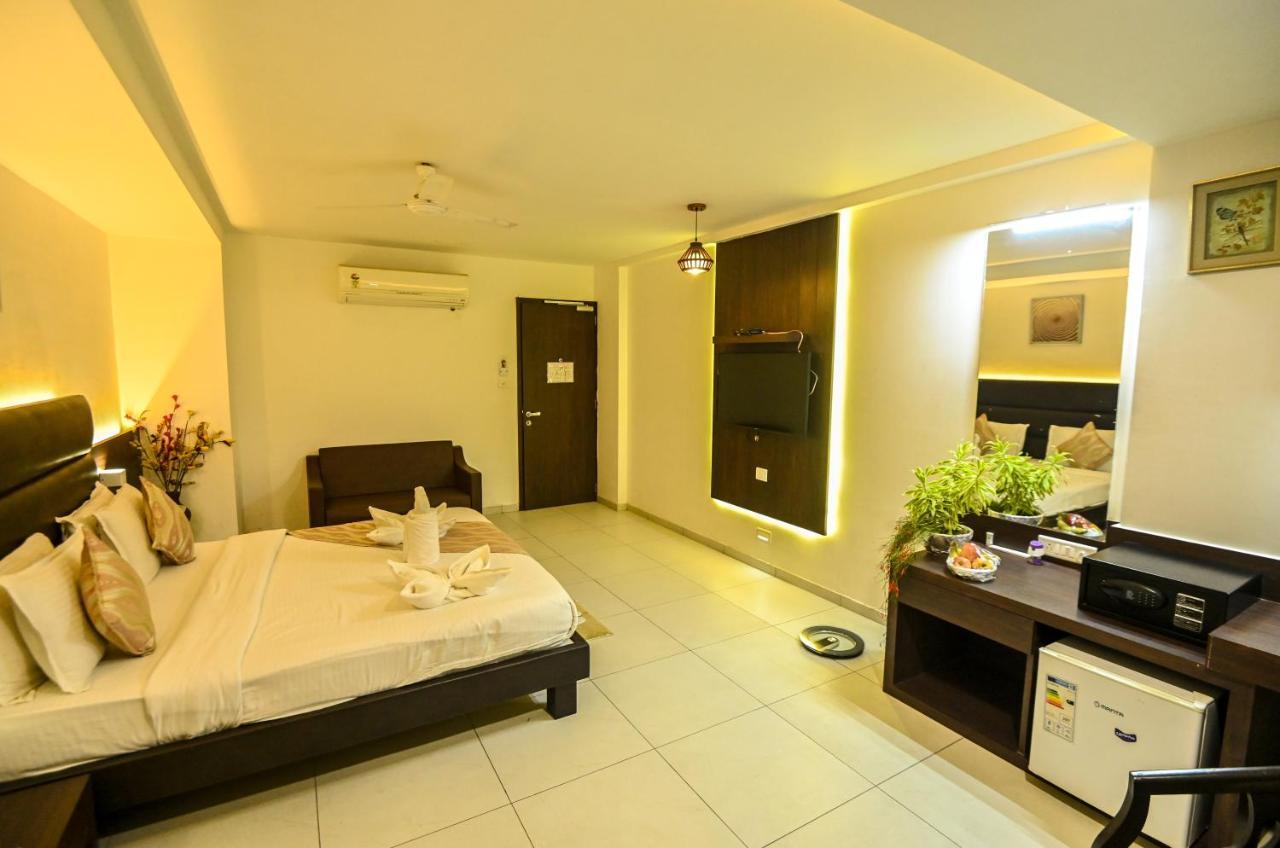 Deluxe King Room