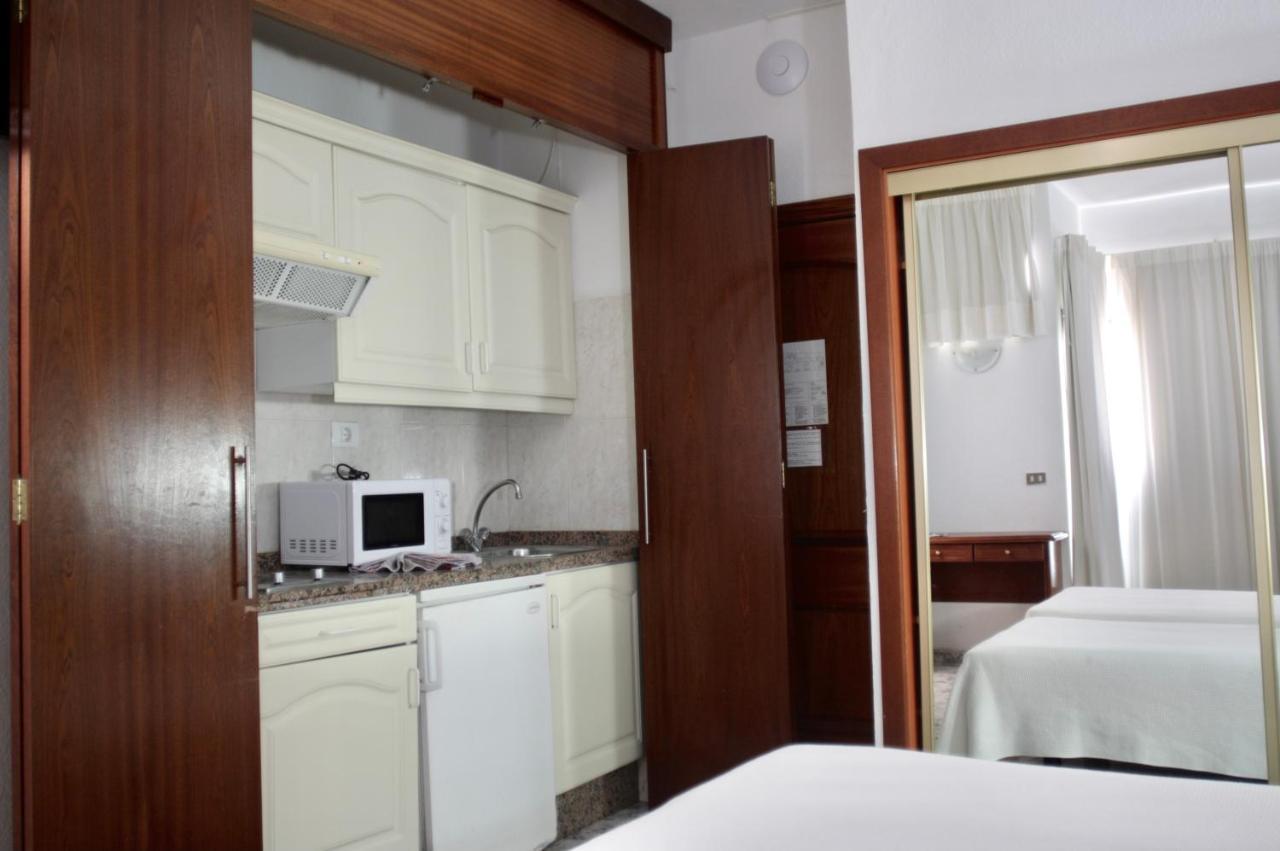 Budget Twin Room,1241896894:JPEG