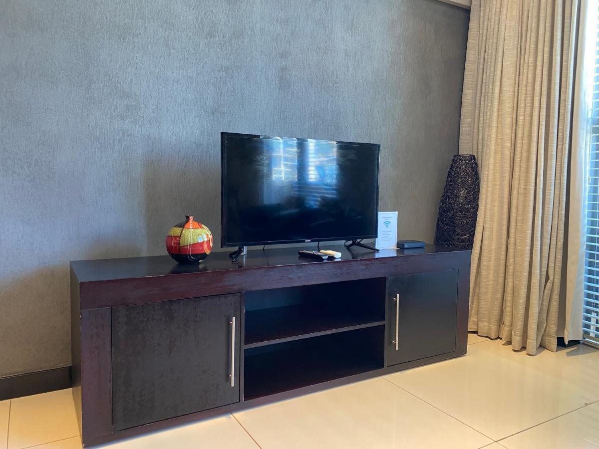 One Bedroom Penthouse,1181944405:JPEG
