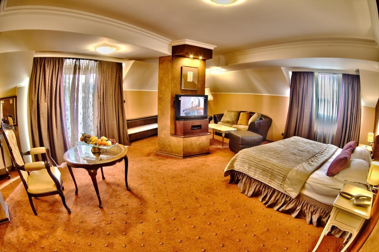 Deluxe Suite,1181969959:JPEG