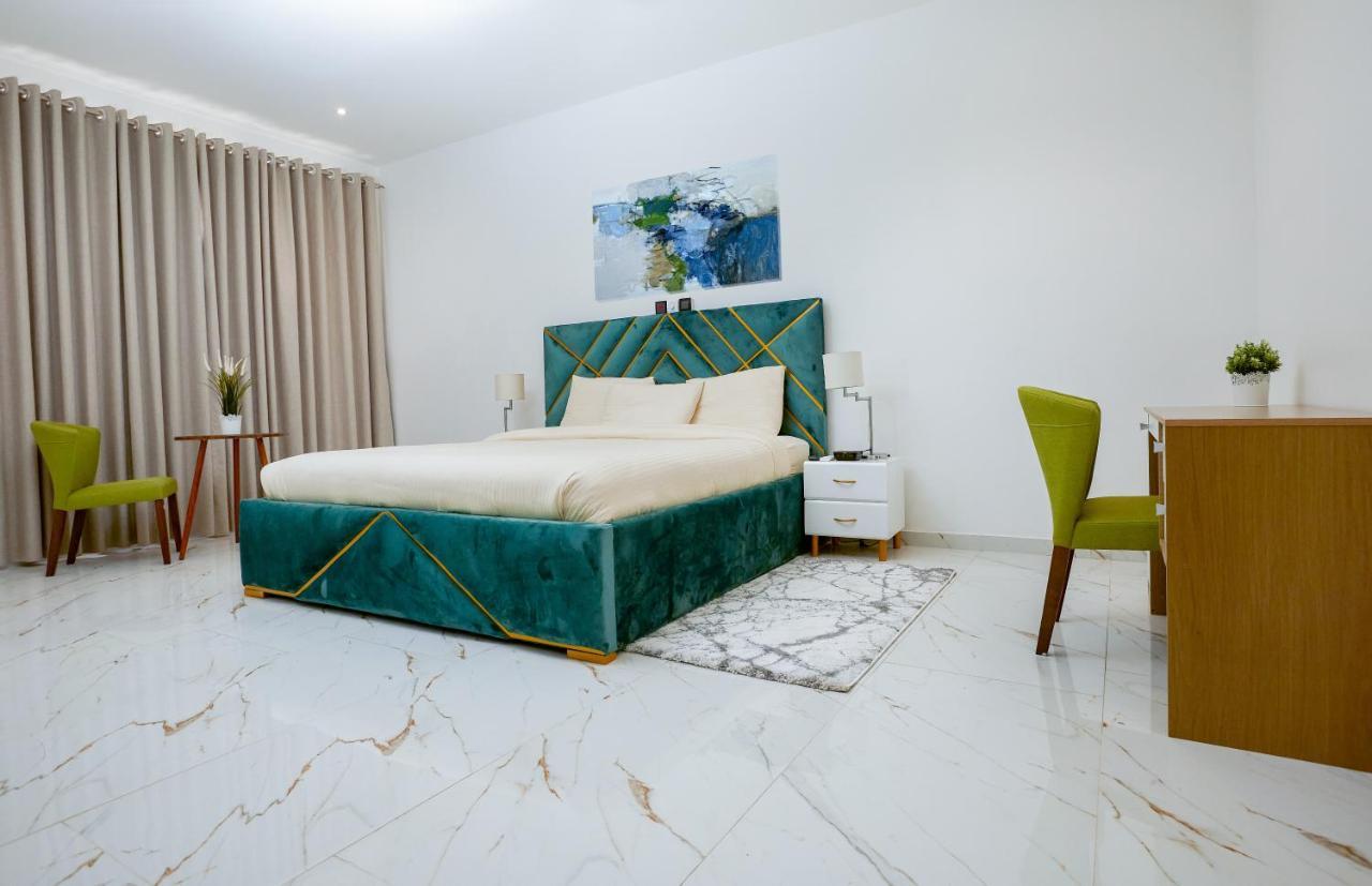 Panoramic Executive Suite