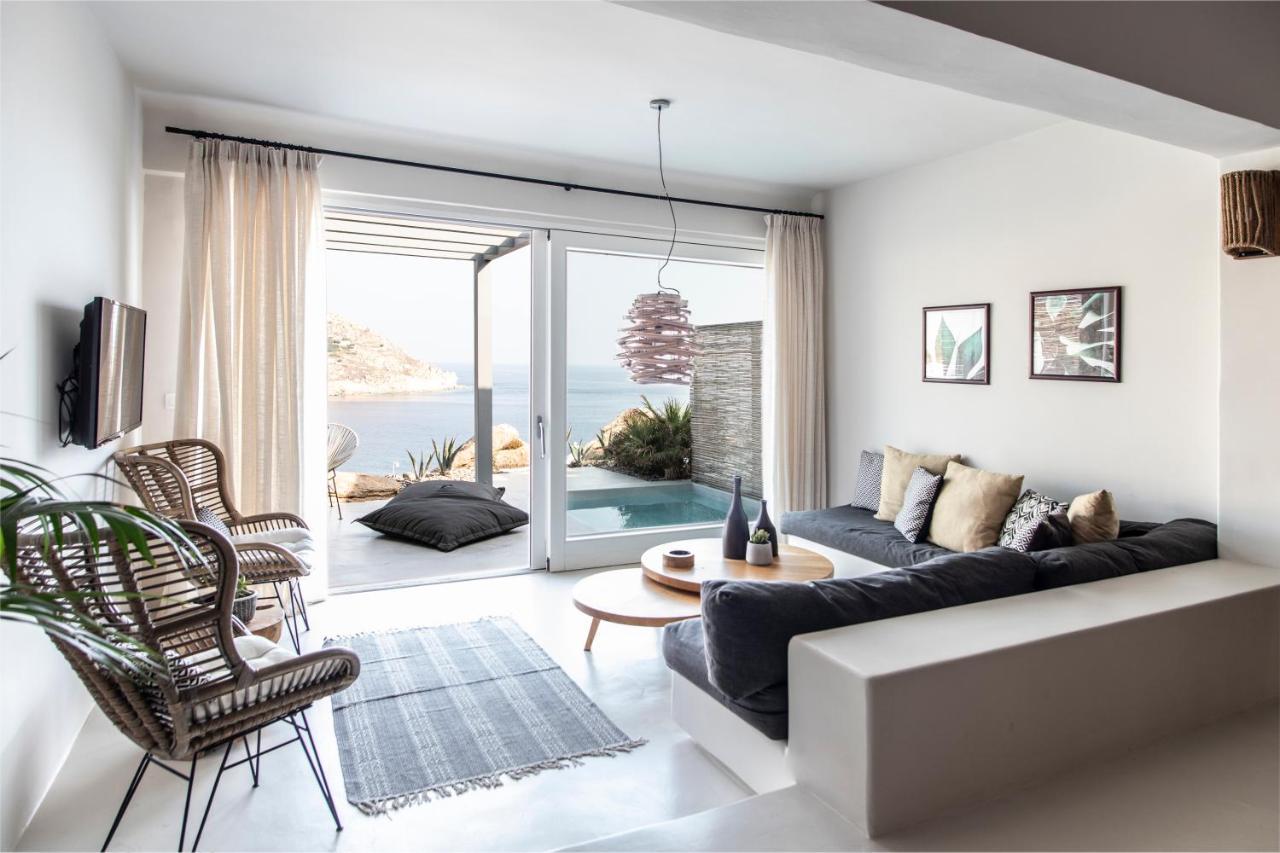 Two-Bedroom Suite with Sea view and Hot Tub