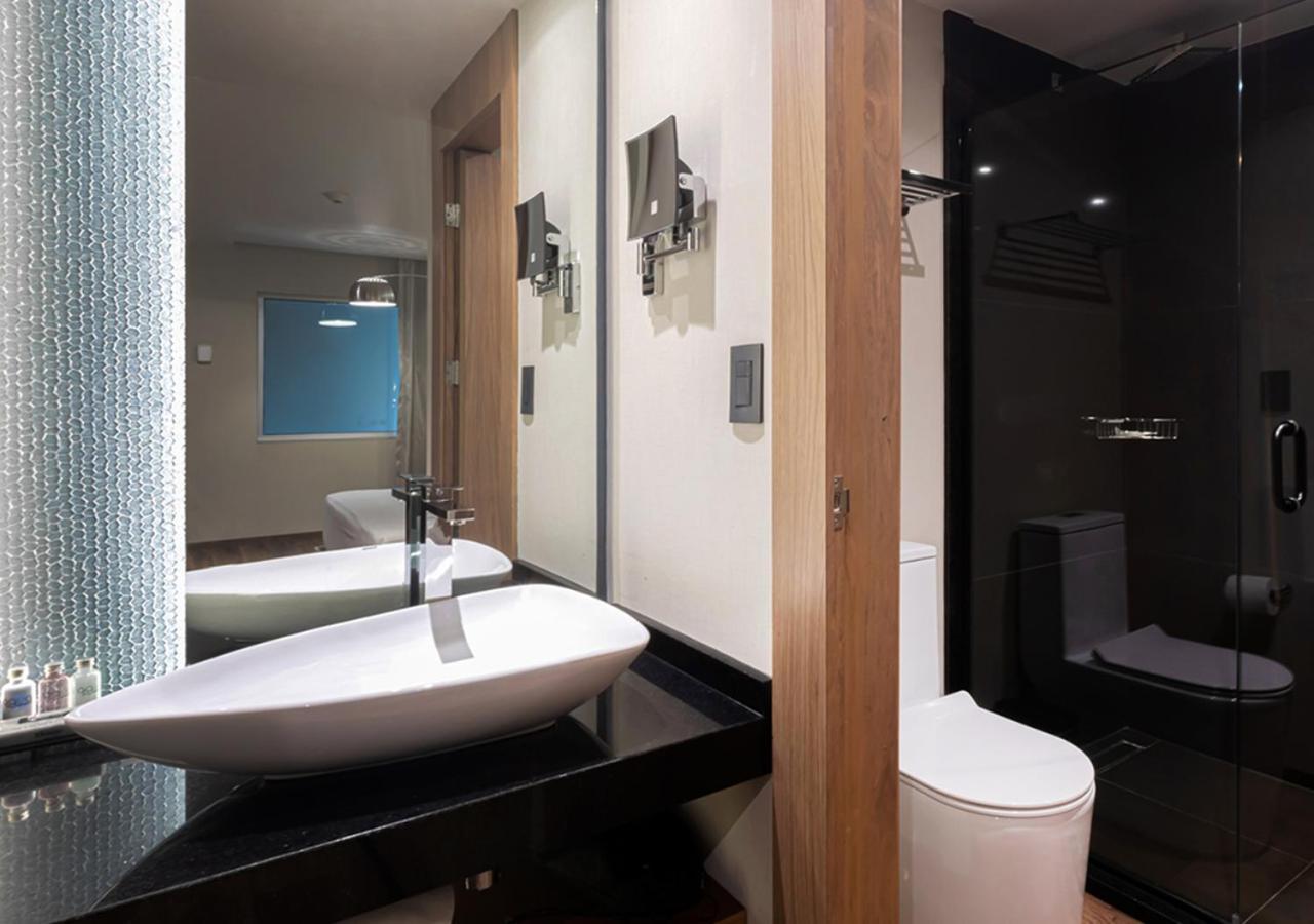 Executive King Room