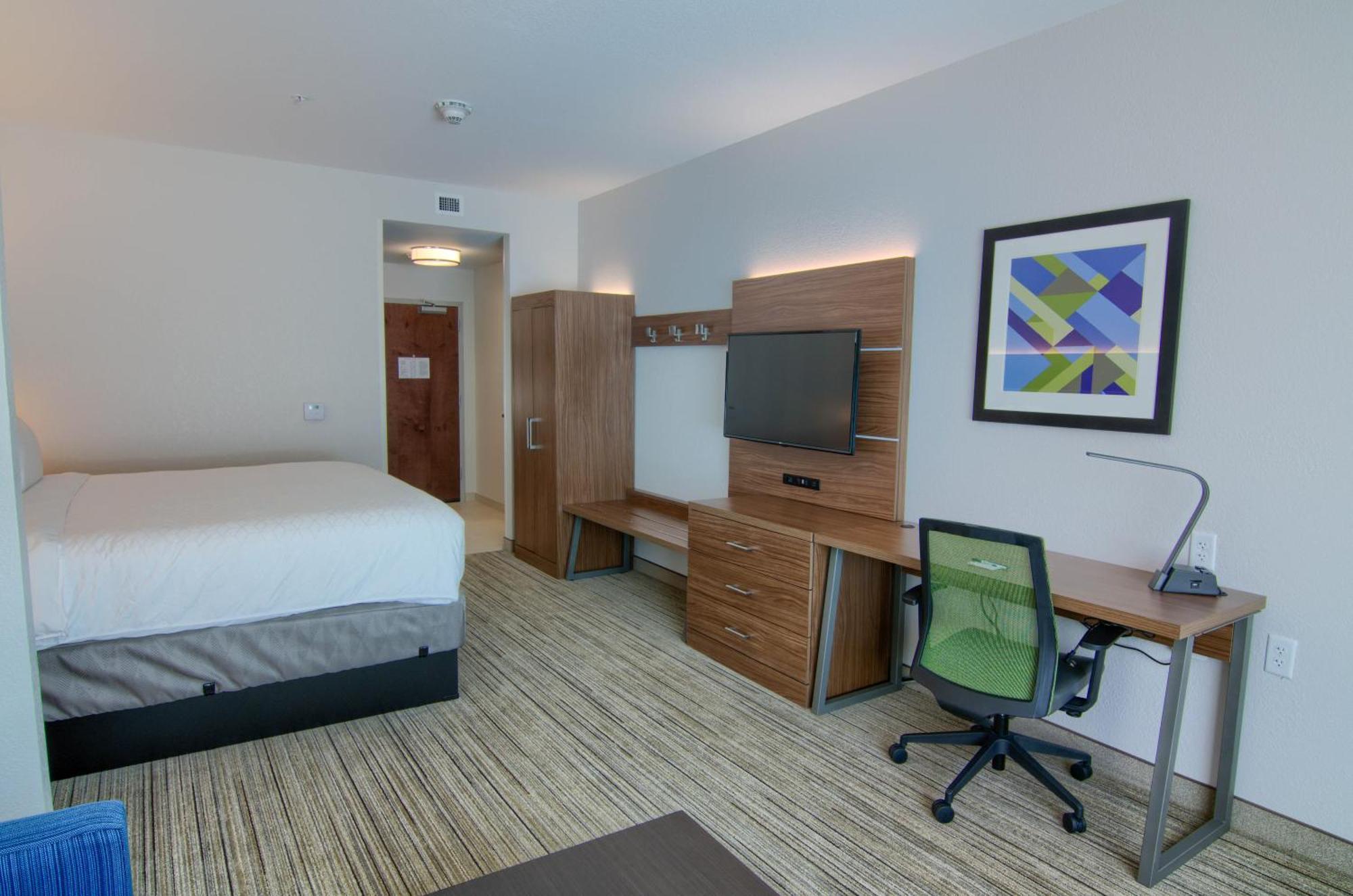 King Suite with Sofa Bed
