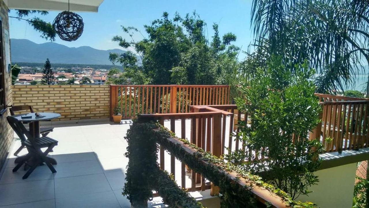 Apartamento com Vista do Mar