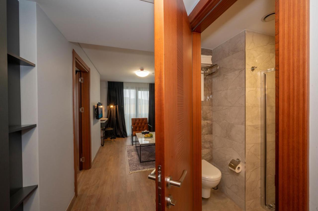 Superior Suite,1593897198:JPEG