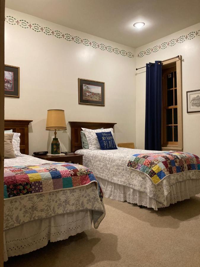 Double or Twin Room with Bathroom