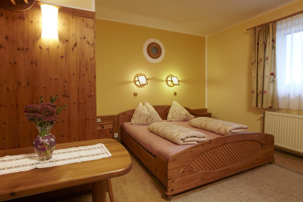 Classic Twin Room
