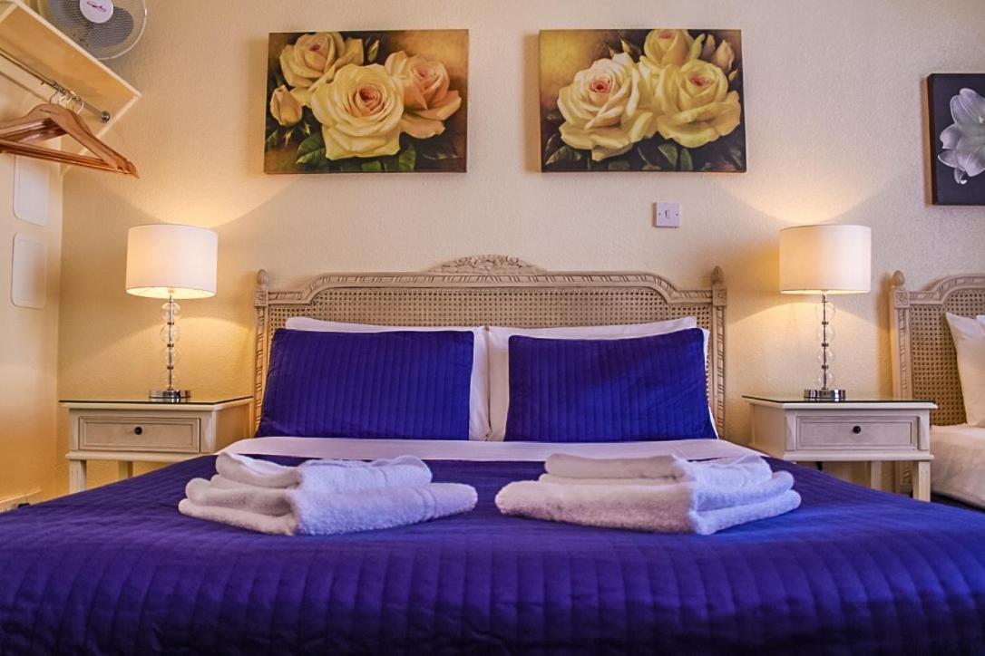 Triple Room,1581275119:JPEG