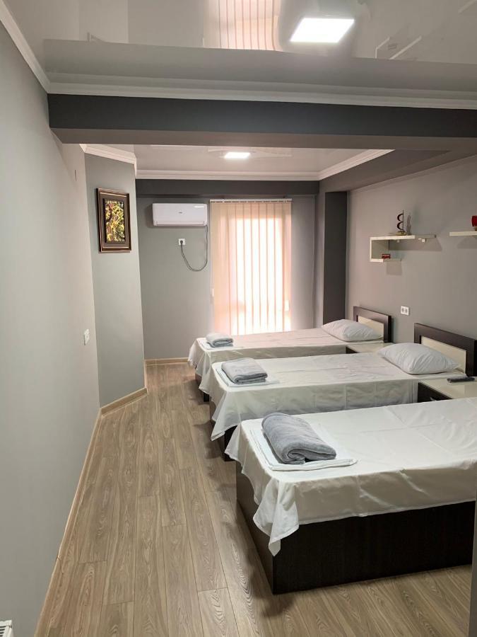 Triple Room,1280017540:JPEG