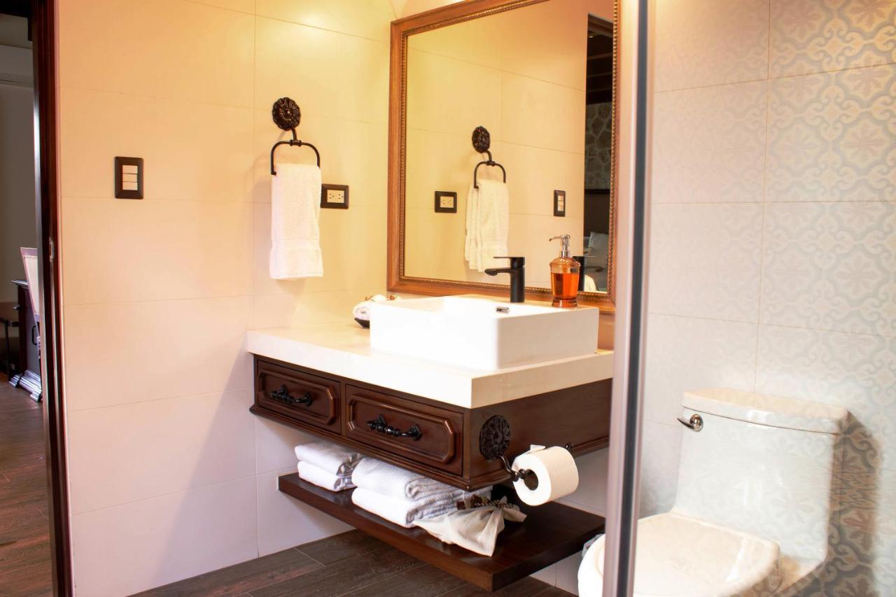 Master Suite,1624321174:JPEG
