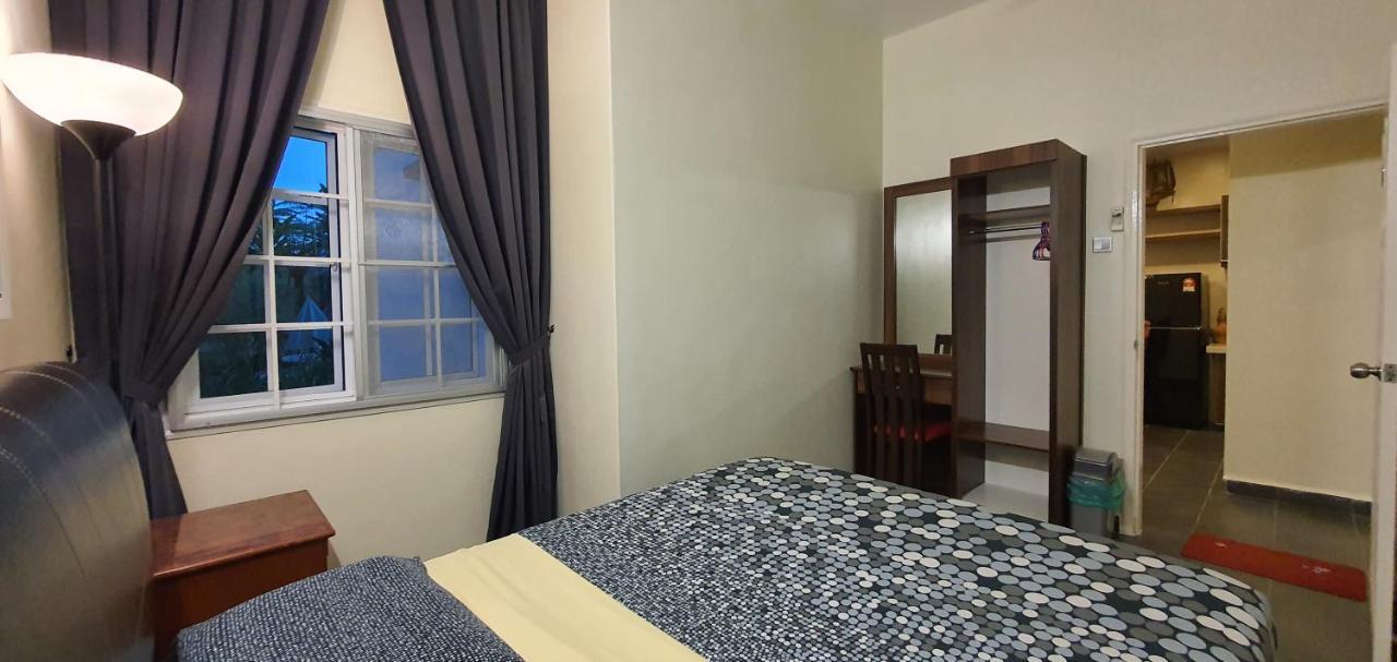 Double Room with Shared Bathroom
