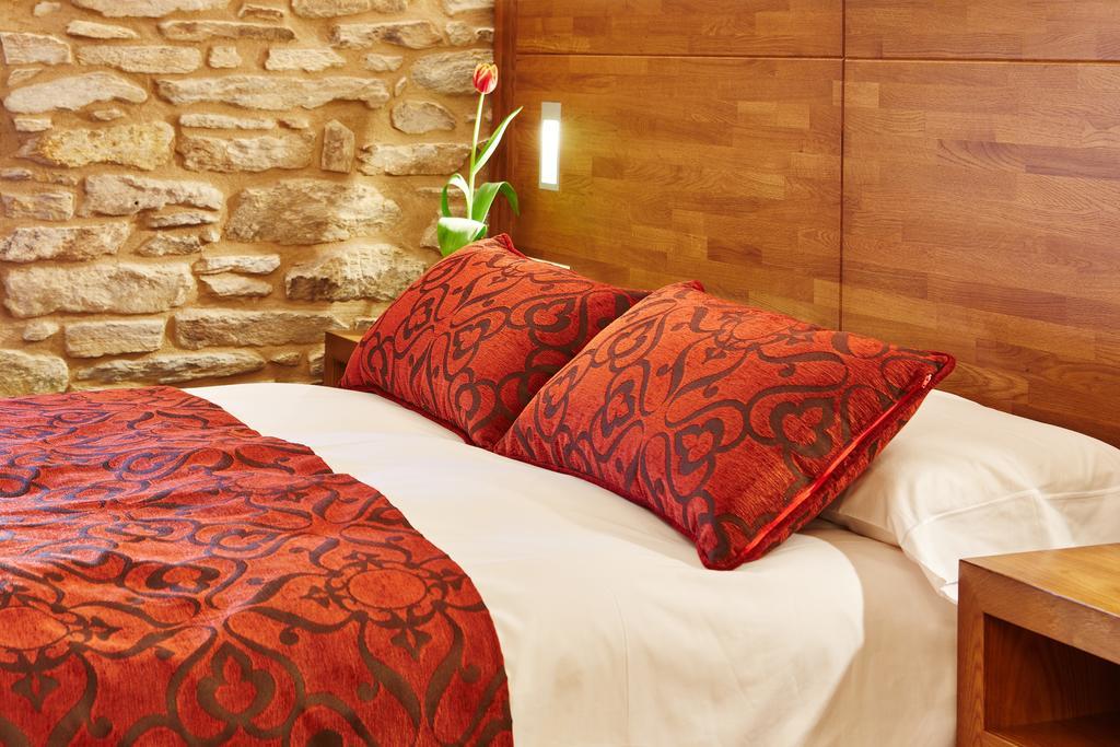 Double Room with Street View