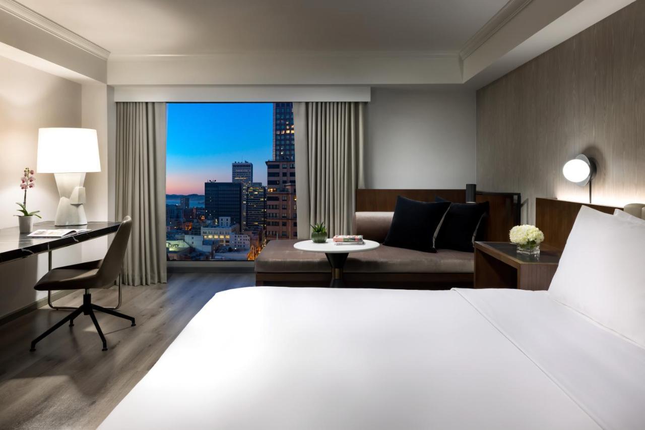 Club King Room
