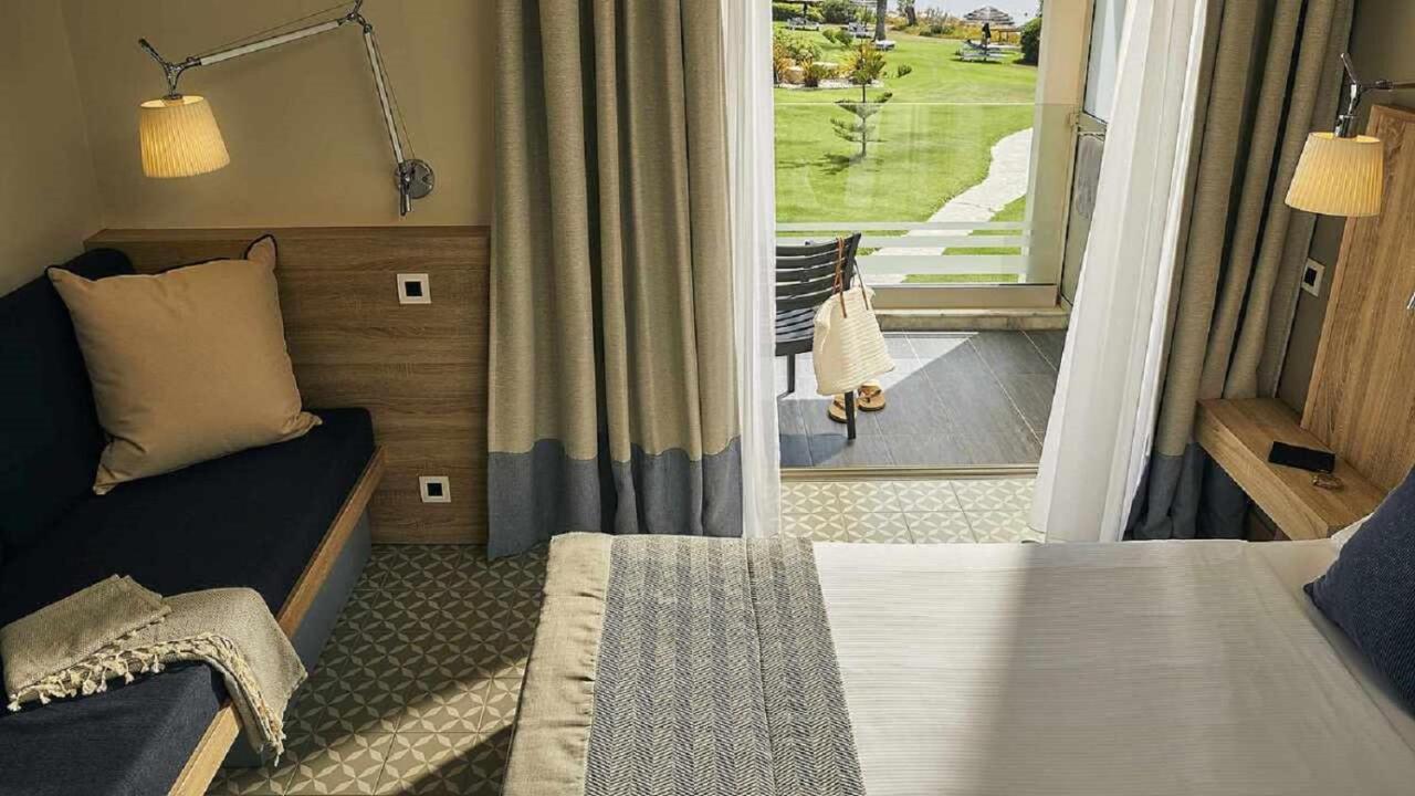 Standard Double or Twin Room with Sea View