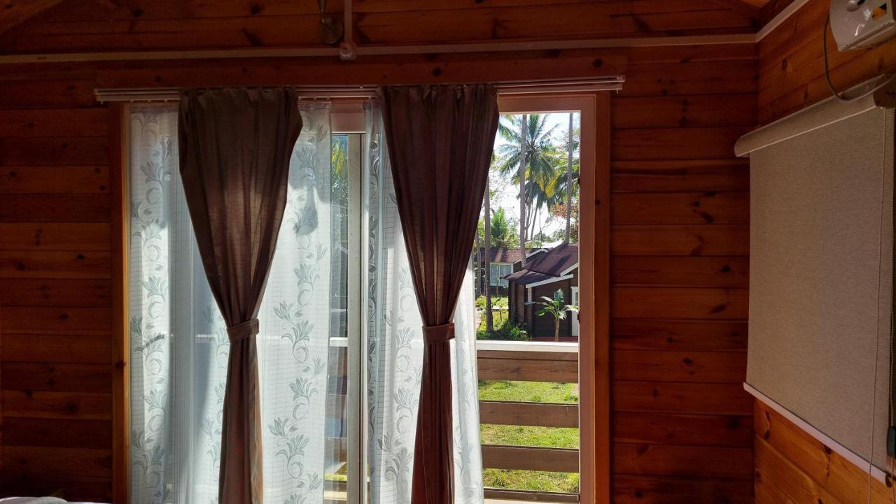 Premium Luxury Cottage With Balcony