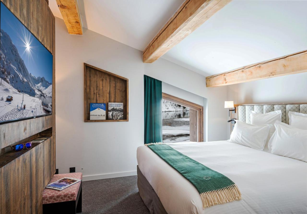 Junior Suite with Mountain View