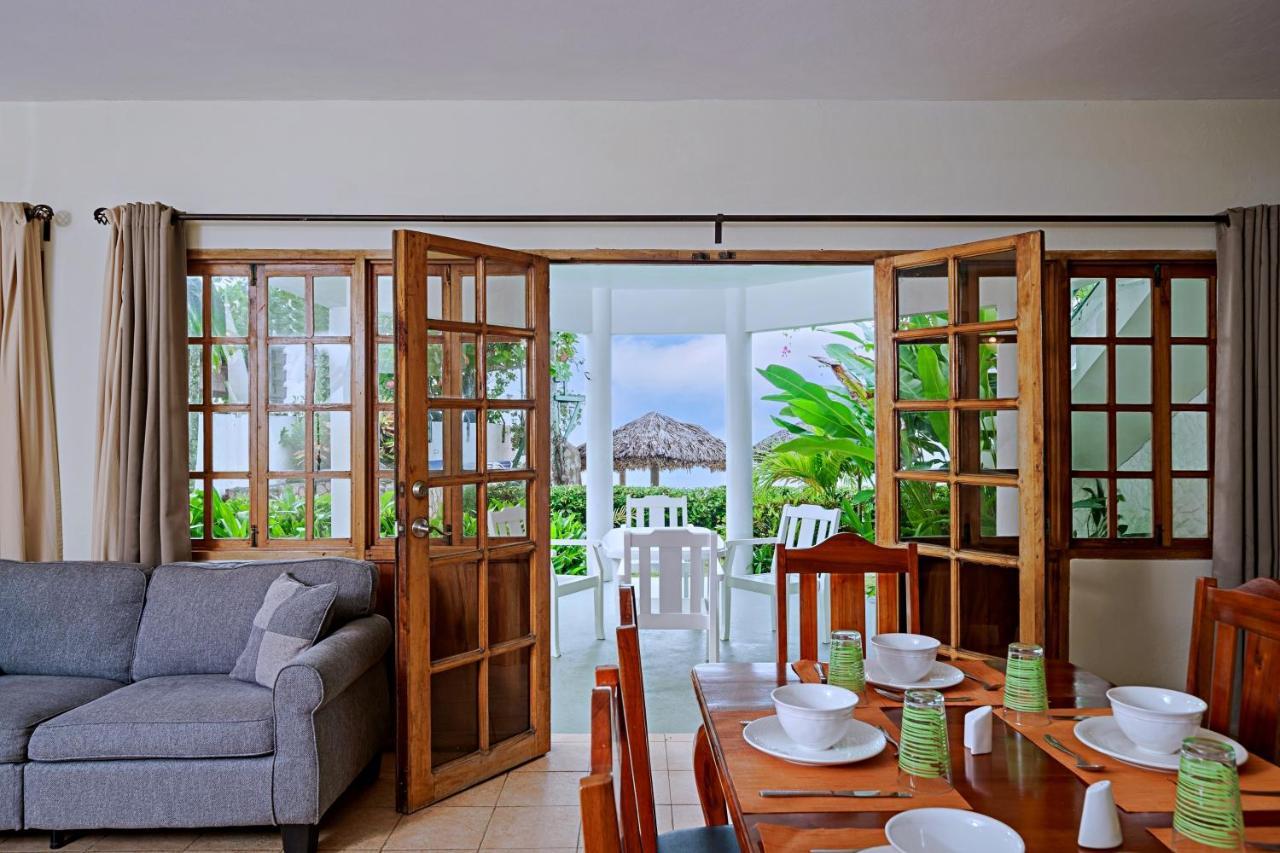 Lower Beach House
