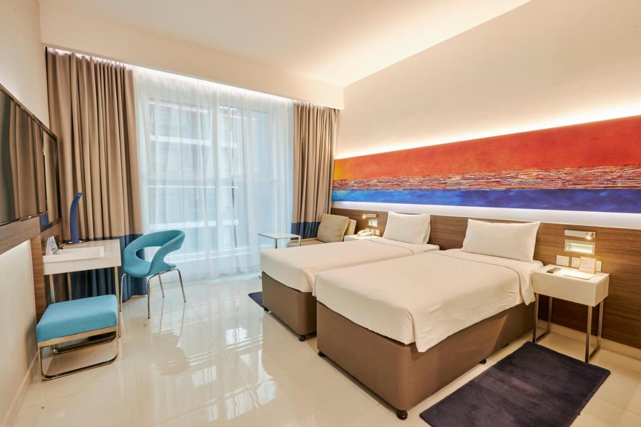 Twin Room includes Food & Beverage excluding room dinning,1187459551:JPEG