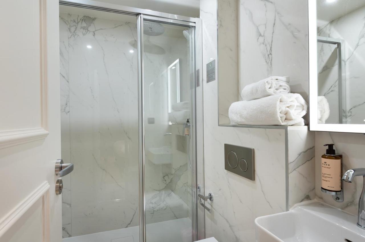 Superior Double Room Street View