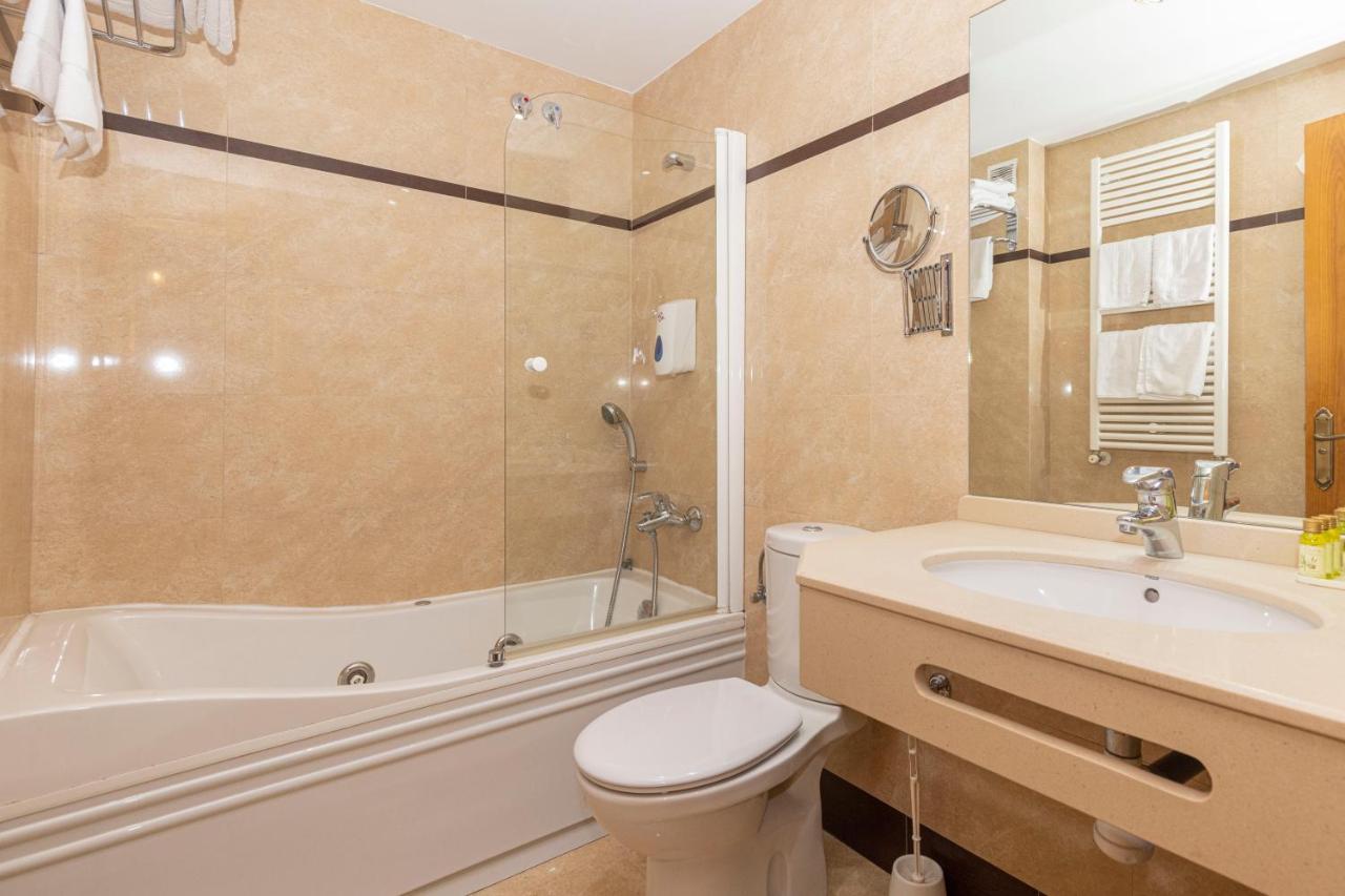 Habitación Cuádruple con balcón