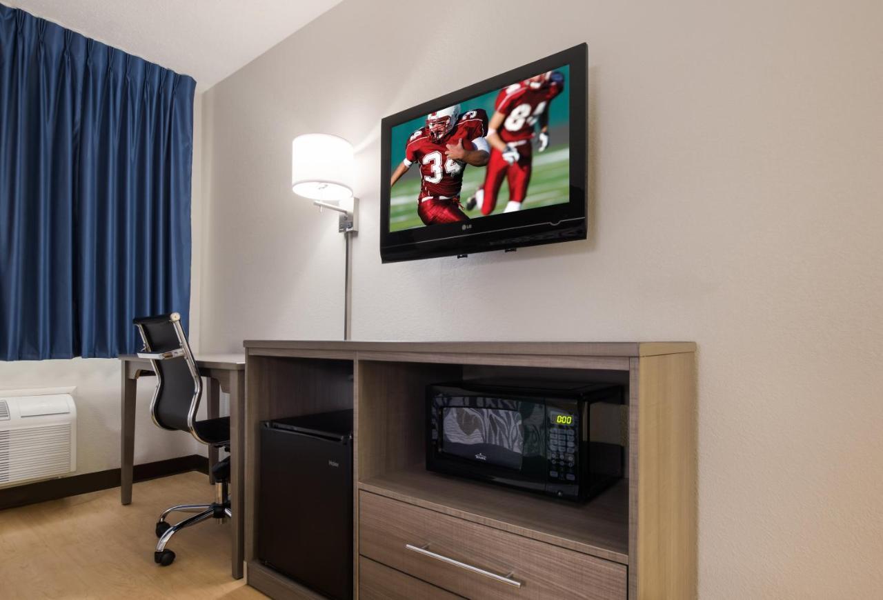 Deluxe Room with Two Double Beds Non-Smoking