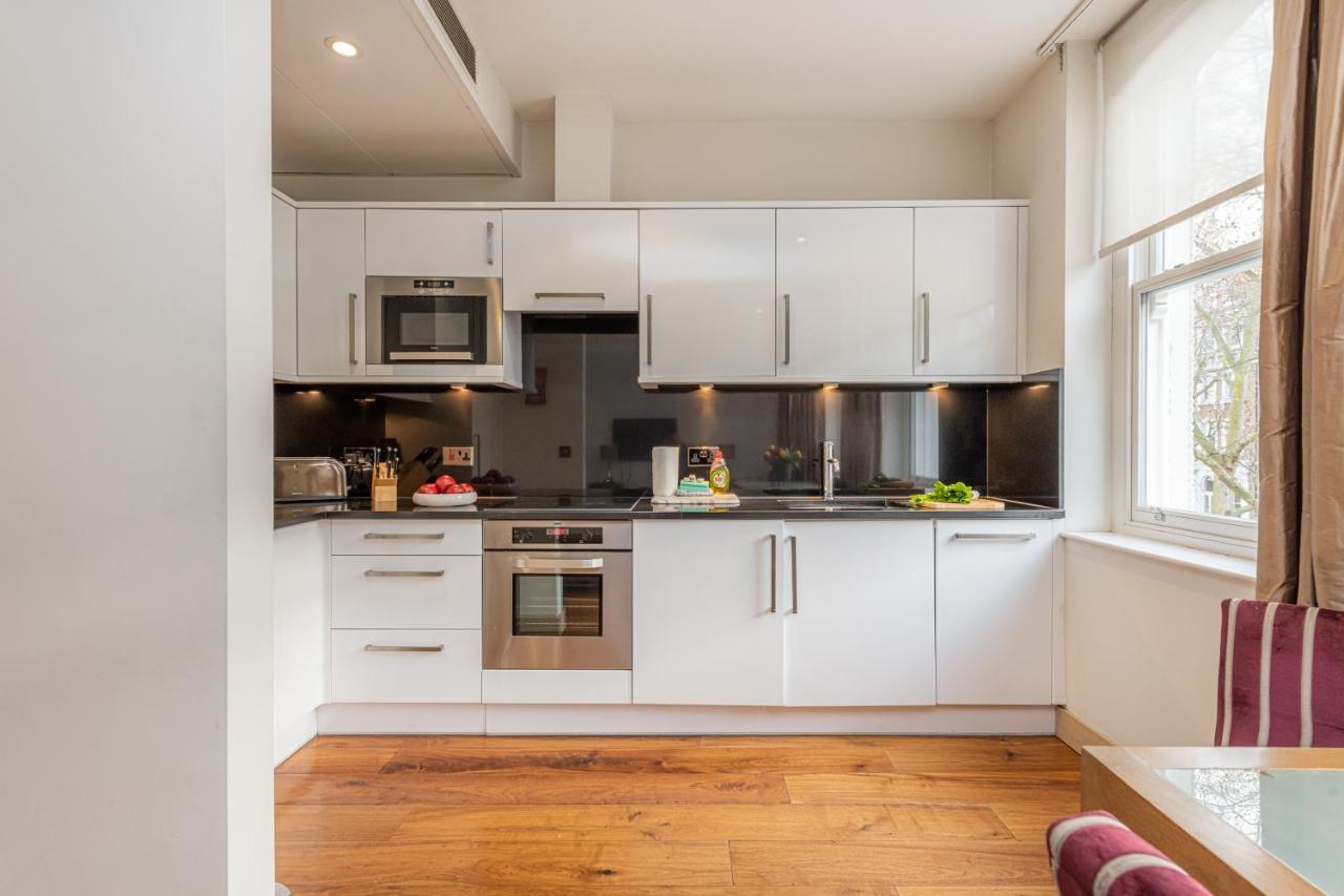 Deluxe Two-Bedroom Apartment