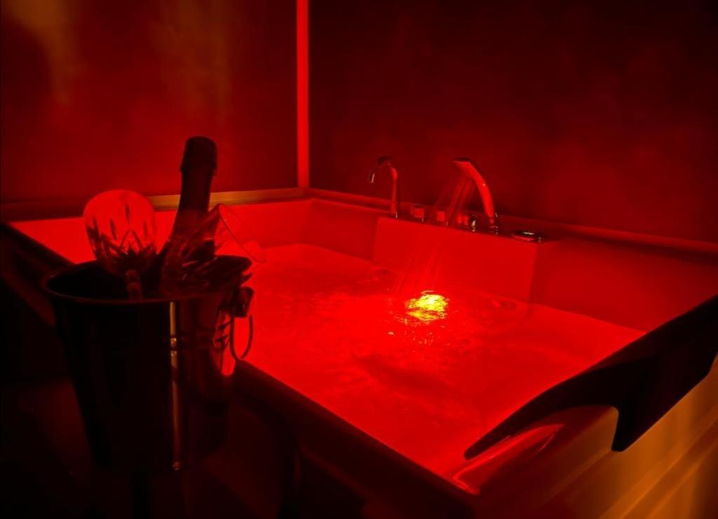King Suite with Spa Bath