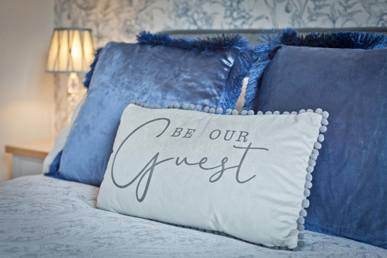 Large Double or Twin Room