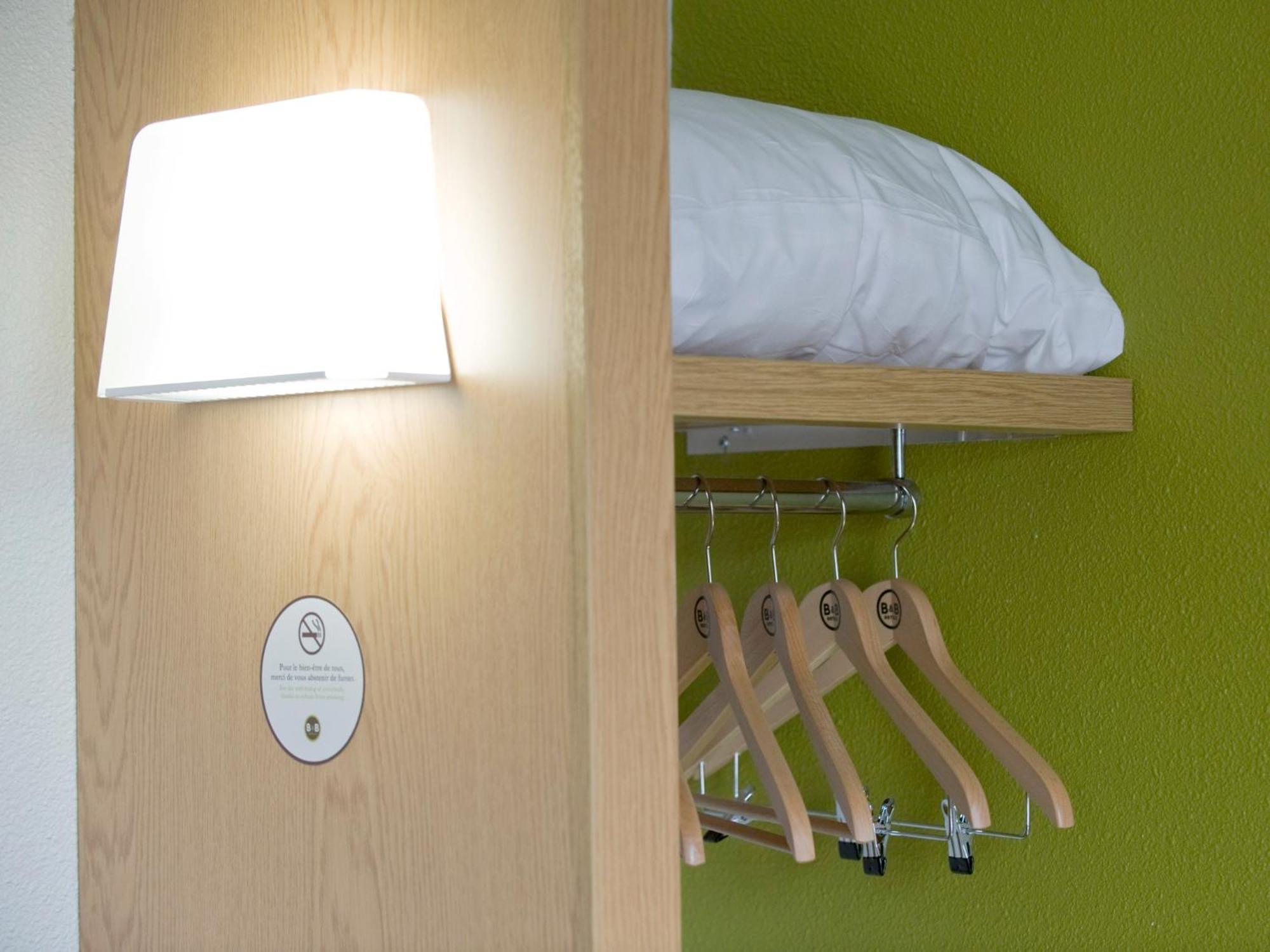 Chambre Quadruple - Accessible aux Personnes à Mobilité Réduite