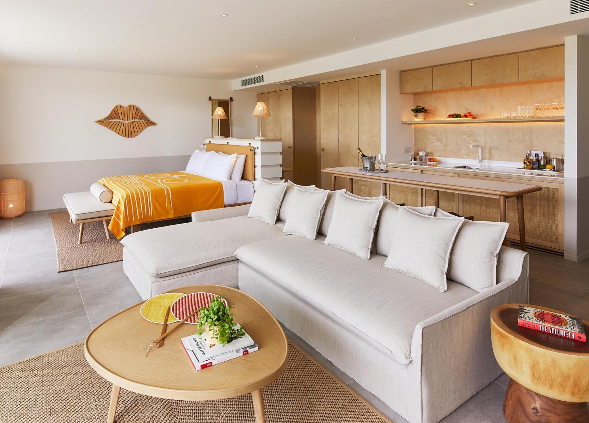 Deluxe Studio Suite Balcony
