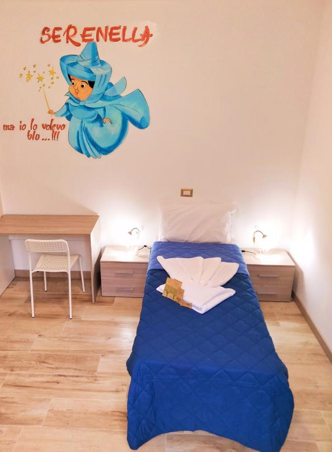 Single Room with Private External Bathroom