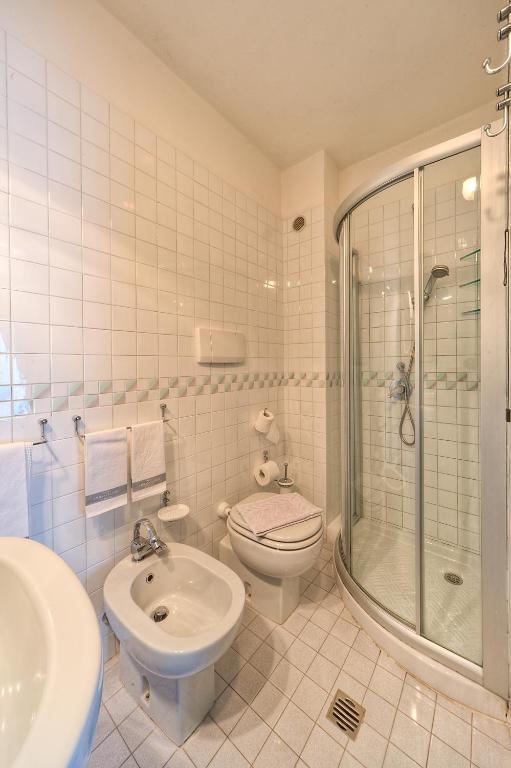 Double or Twin Room with Extra Bed and Sea View